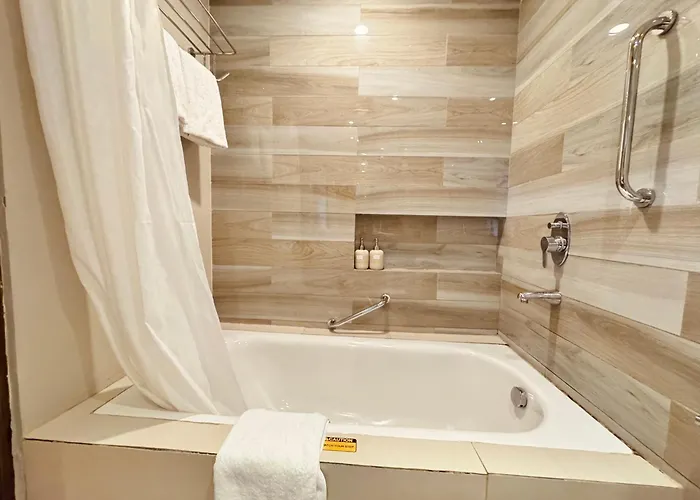 Apartahotel Unit - Black Cat - Santorini - Sta Lucia Mall Cainta Rizal Manila
